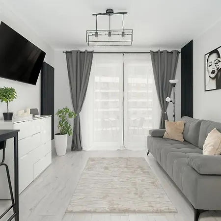 Wyjatkowy I Nowoczesny Z Balkonem I Parkingiem By Renters * بوزنان